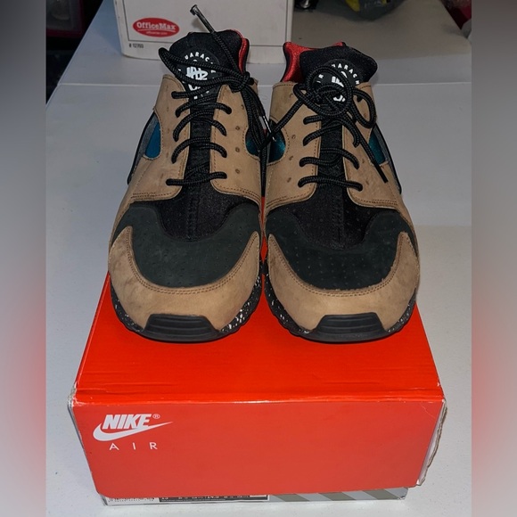 Size 13 - Nike Air Huarache Light British Tan Geode Green